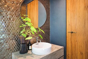 Guru Giri Forest Cabin Villa (Include Breakfast)