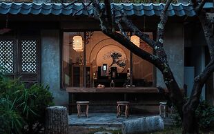 Lijiang Lazy Tribe Snow Mountain View Inn