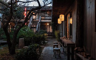 Lijiang Lazy Tribe Snow Mountain View Inn