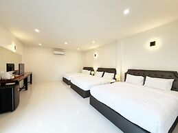 Khanom Paradise Resort