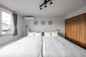 HILLS NISEKO D