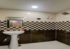 Hotel Luv Inn