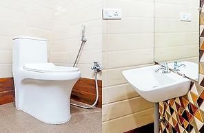 Hotel Navneeta Grand Varanasi