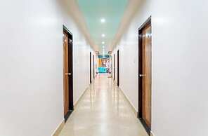 Hotel Navneeta Grand Varanasi