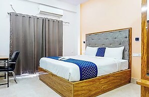 Hotel Navneeta Grand Varanasi