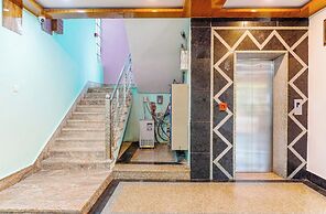 Hotel Navneeta Grand Varanasi