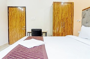 Hotel Navneeta Grand Varanasi