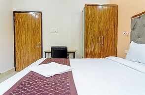 Hotel Navneeta Grand Varanasi