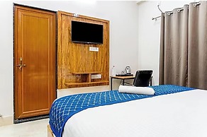 Hotel Navneeta Grand Varanasi
