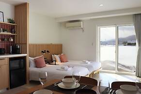 Akayane Lodge by H2 Life