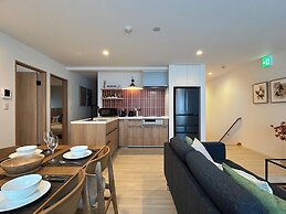 Akayane Lodge by H2 Life