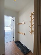 Akayane Lodge by H2 Life