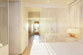Glyfada Glow Suites by Corfuescapes