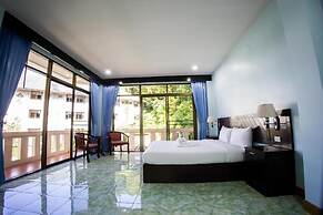 Riviera Guesthouse Patong