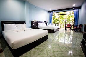 Riviera Guesthouse Patong