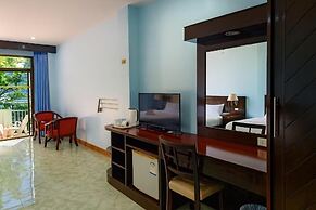 Riviera Guesthouse Patong