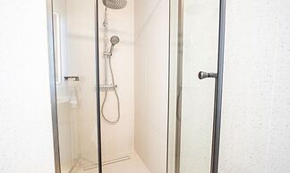 189/77 2BR Beachfront Seaview Pool Access
