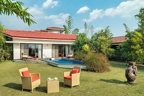 The White Resort and Spa Pawna