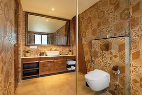 The White Resort and Spa Pawna
