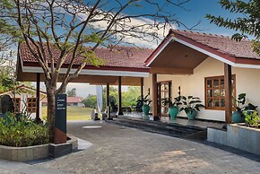 The White Resort and Spa Pawna