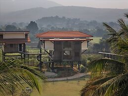 The White Resort and Spa Pawna