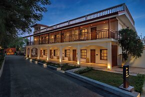 The White Resort and Spa Pawna