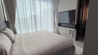 5-bed Luxury Villa Pool&jacuzzi 5 Min to Walkingst
