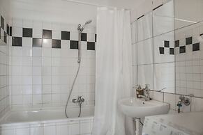 Spacious 2BR Apartment Long Stay Rennweg