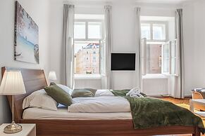 Spacious 2BR Apartment Long Stay Rennweg