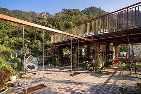 LiveAway Rishikesh Laxman Jhula by PACK