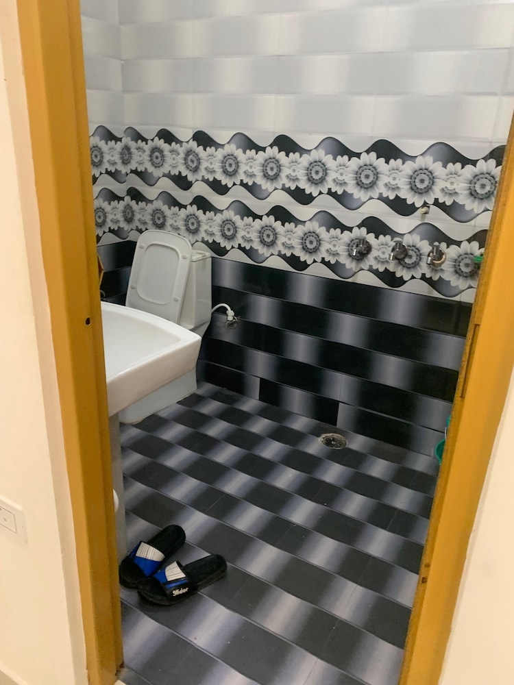 Hotel Maitri