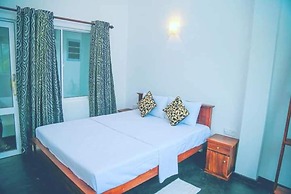Hikka Ocean Resort