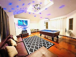 Chawee Pool Villa