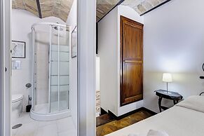 Charming Apt with Garden and Park