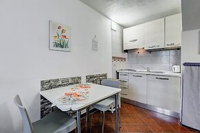 Charming Apt with Garden and Park