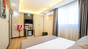 Blue Marina Hotel