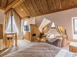 Hôtel La Maison Bleue