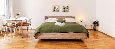 Modern 2BR Long Stay Near Rennweg