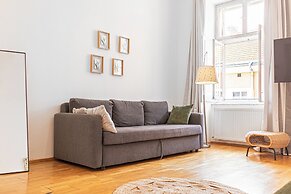 Modern 2BR Long Stay Near Rennweg