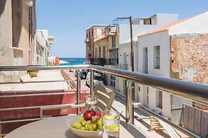 Crescendo City House