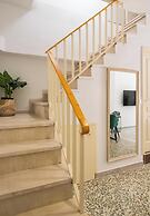 Crescendo City House