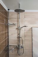 Crescendo City House