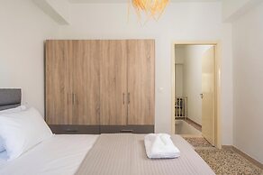 Crescendo City House