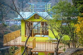 LiveAway Mussoorie Kempty by PACK