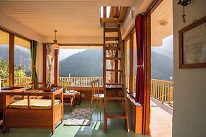 LiveAway Mussoorie Kempty by PACK