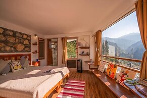 LiveAway Mussoorie Kempty by PACK