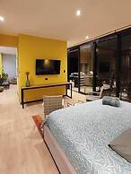 w Quiet 4BR Villa With Pool Terrace