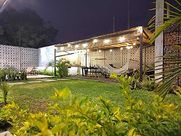 w Quiet 4BR Villa With Pool Terrace