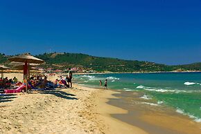 House Blerina - Beachfront Double Sarti Getaway
