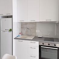 Ares Summer Apartments